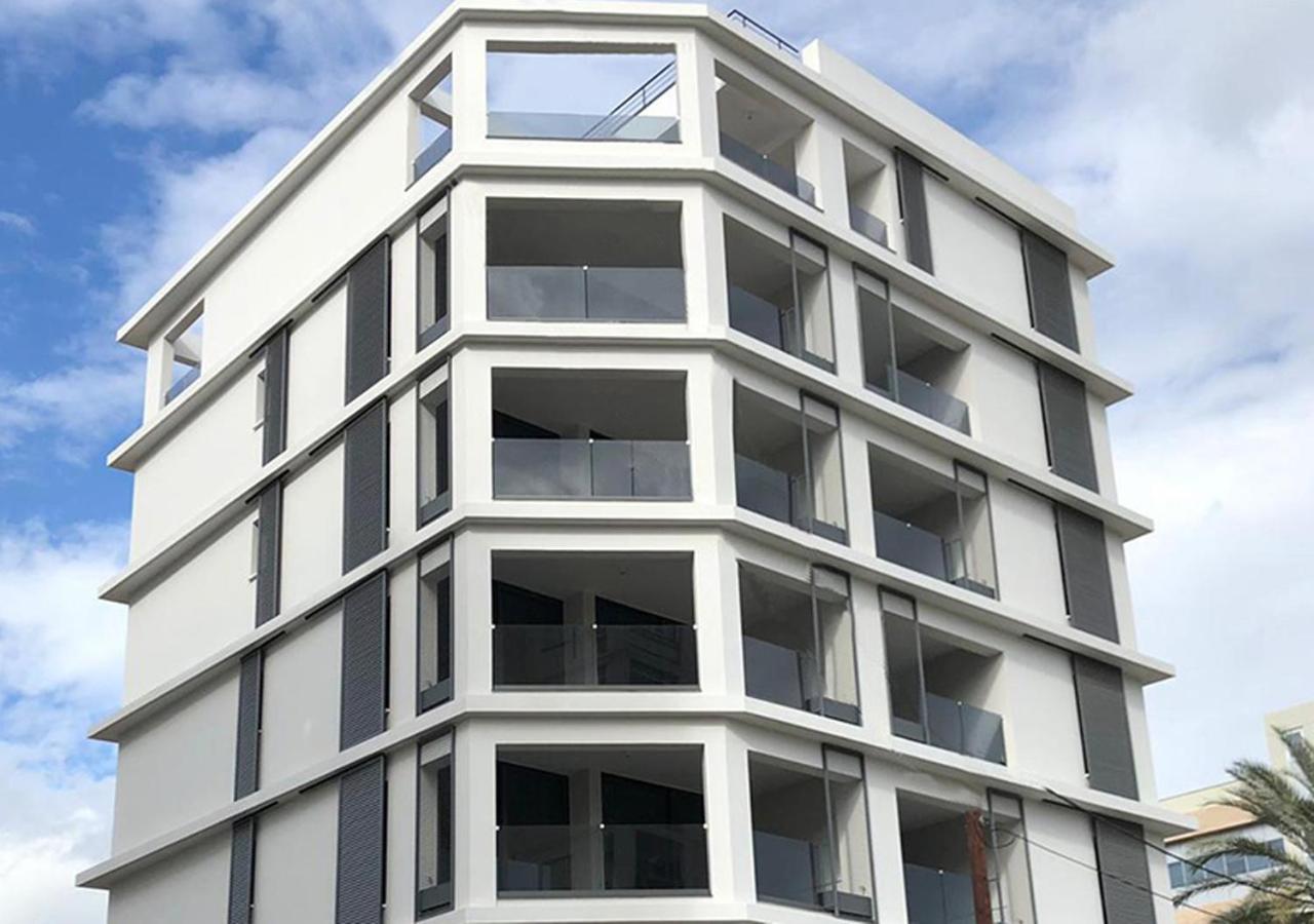 الشقق الفندقية نيقوسيافي  Baz Tower المظهر الخارجي الصورة